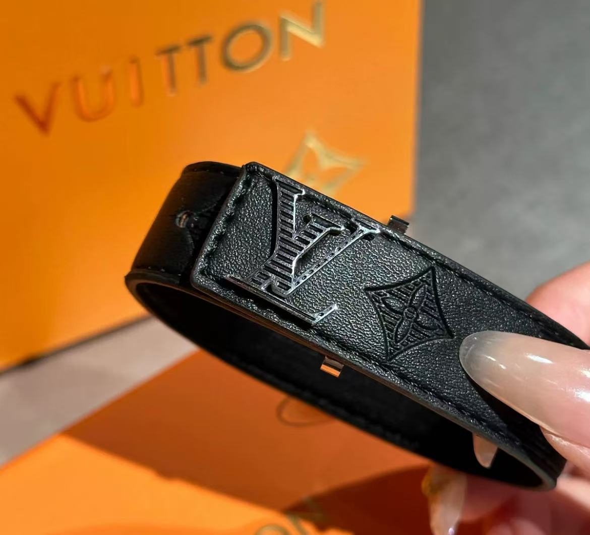LV belt