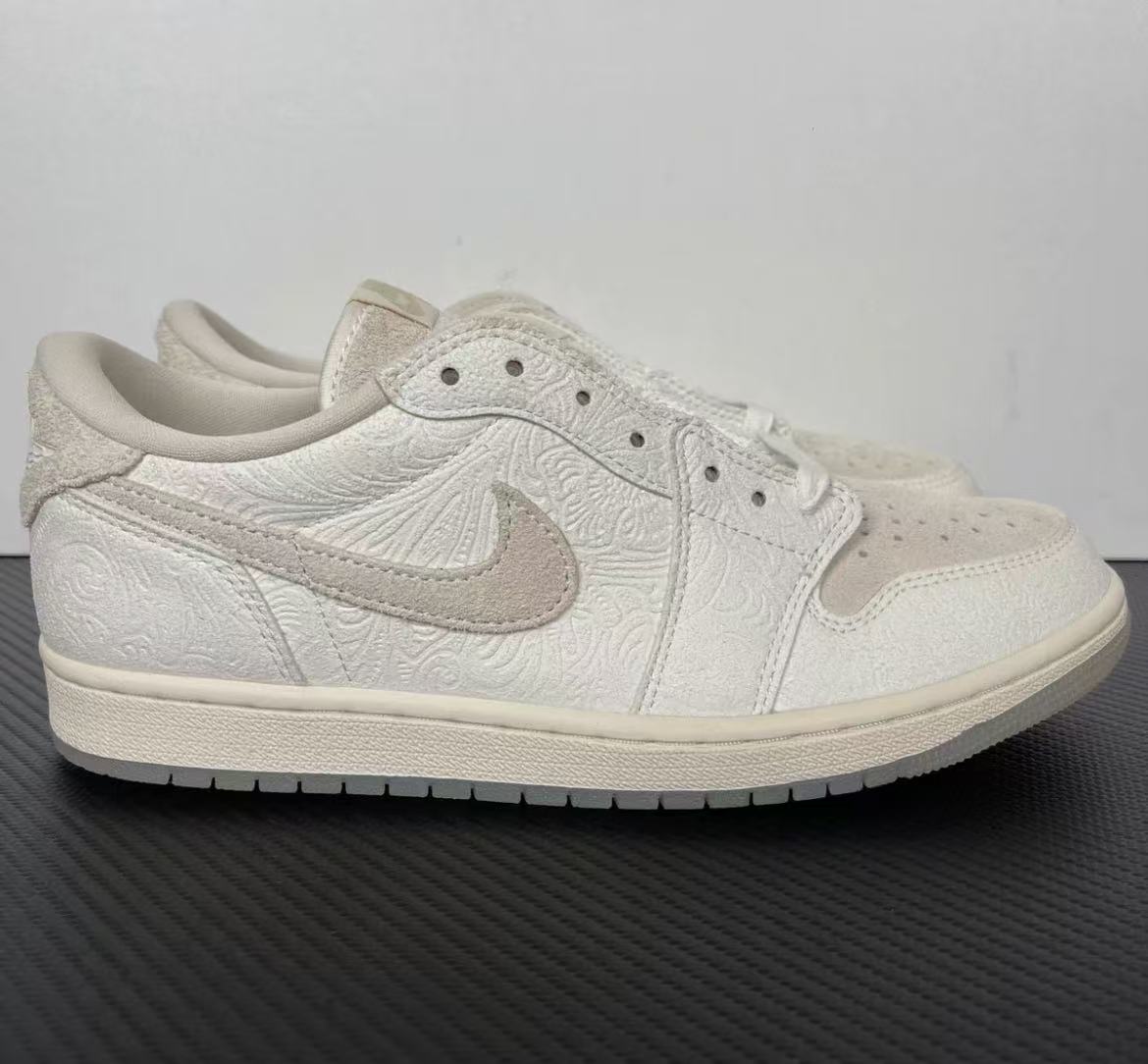 CP3 x Air Jordan 1 AJ1