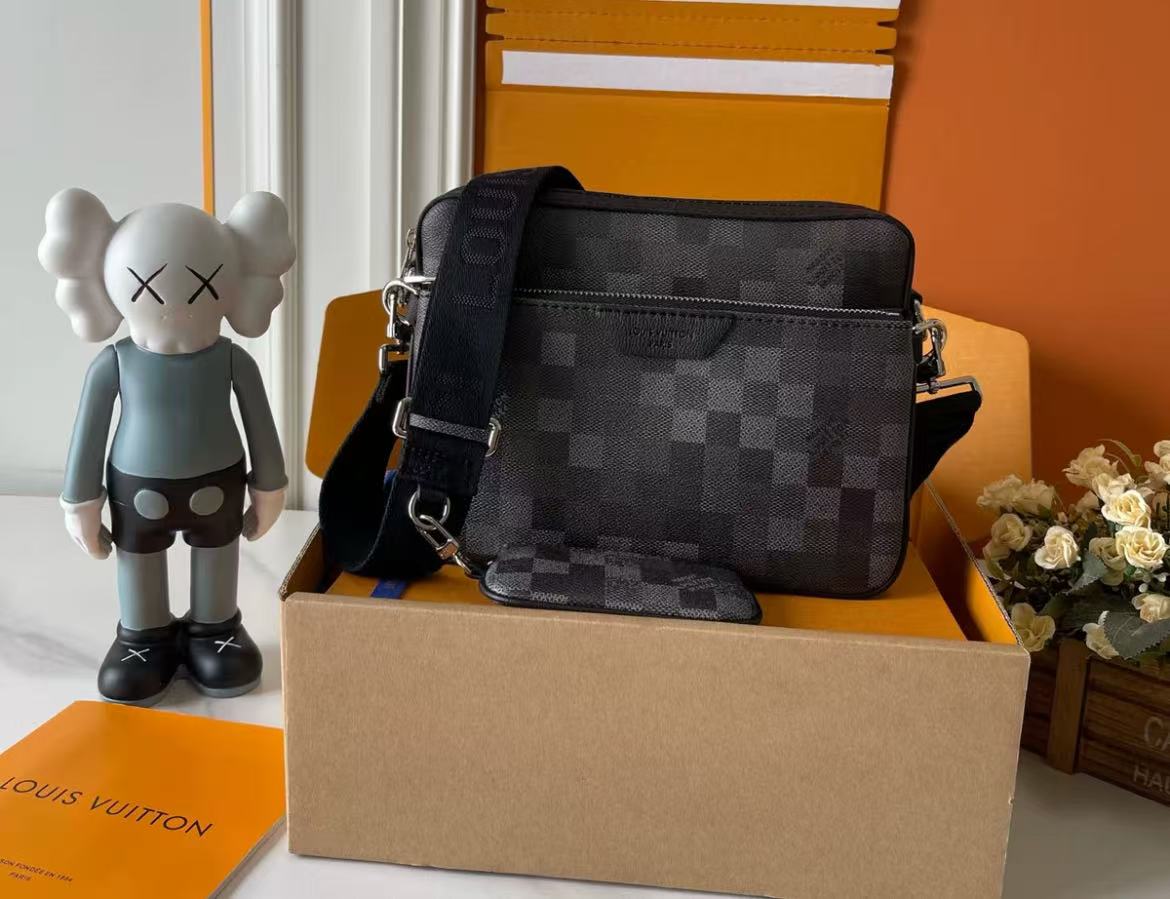 LV Three in One checker message bag