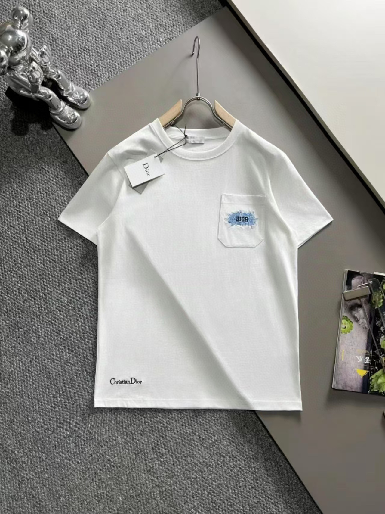 2025 Dior Pocket Embroidery Blue Flower Logo Tee 2 Colors
